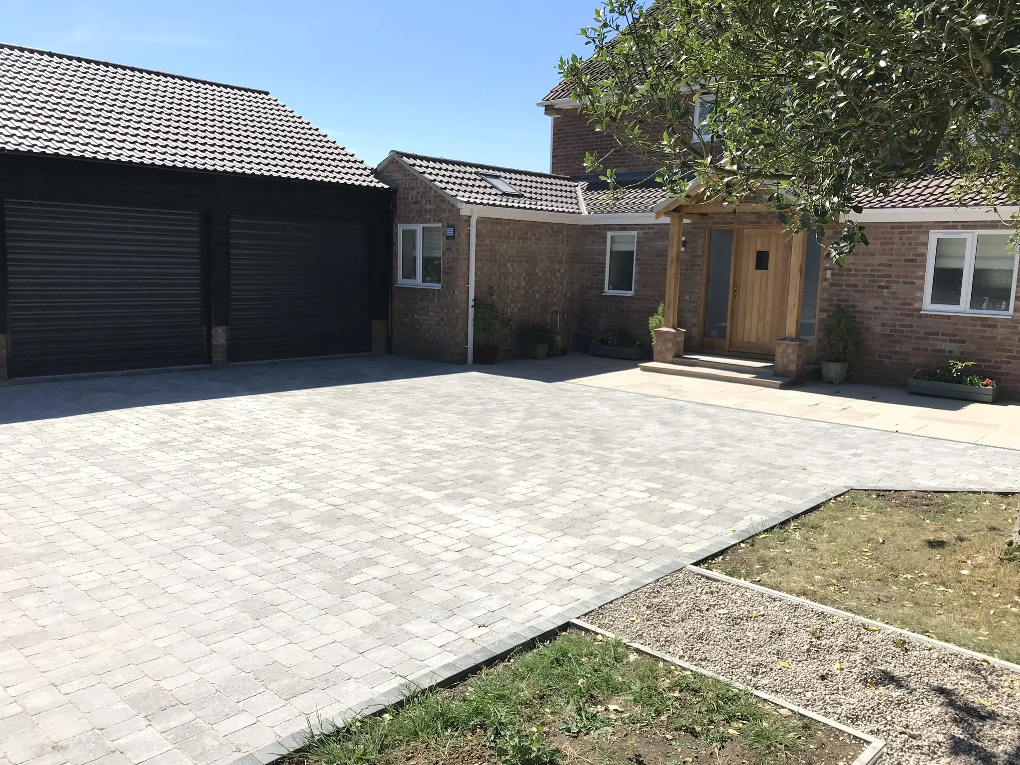 Block paved driveway completed by Ablewood